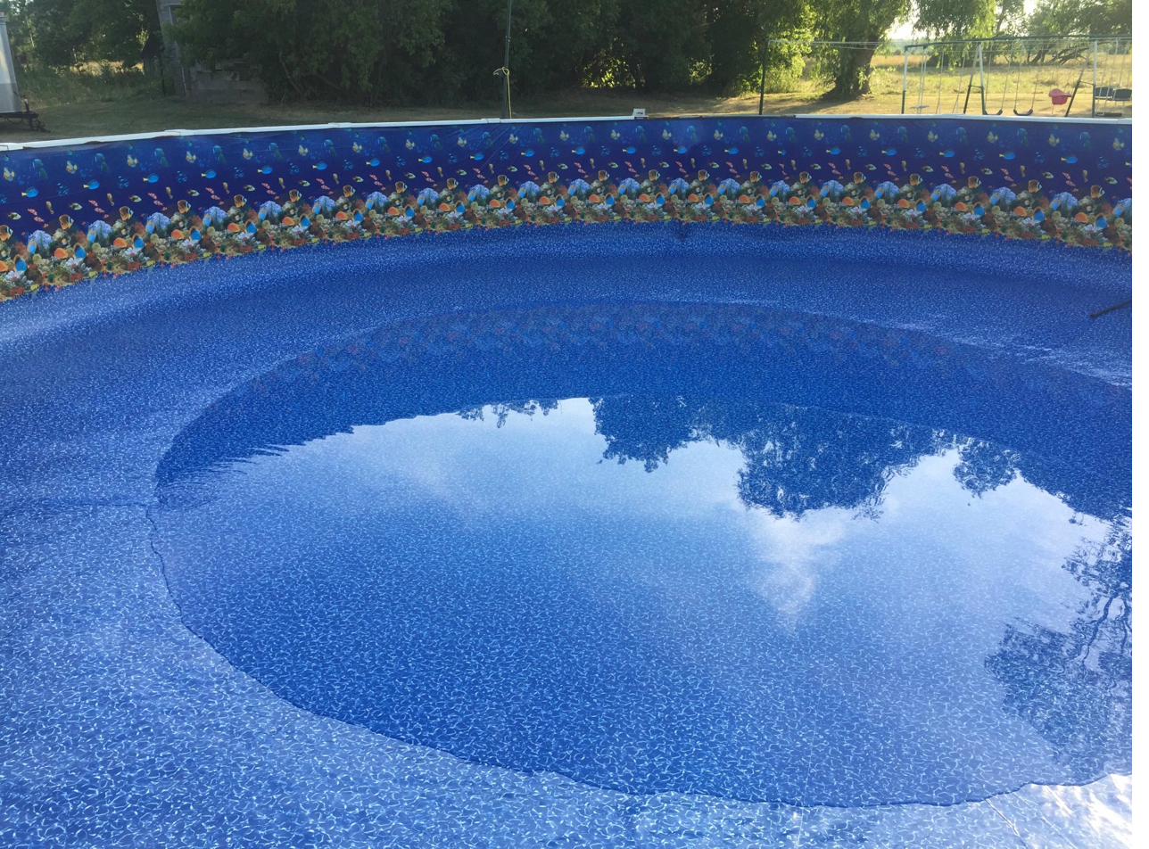 Above-ground pool deep end