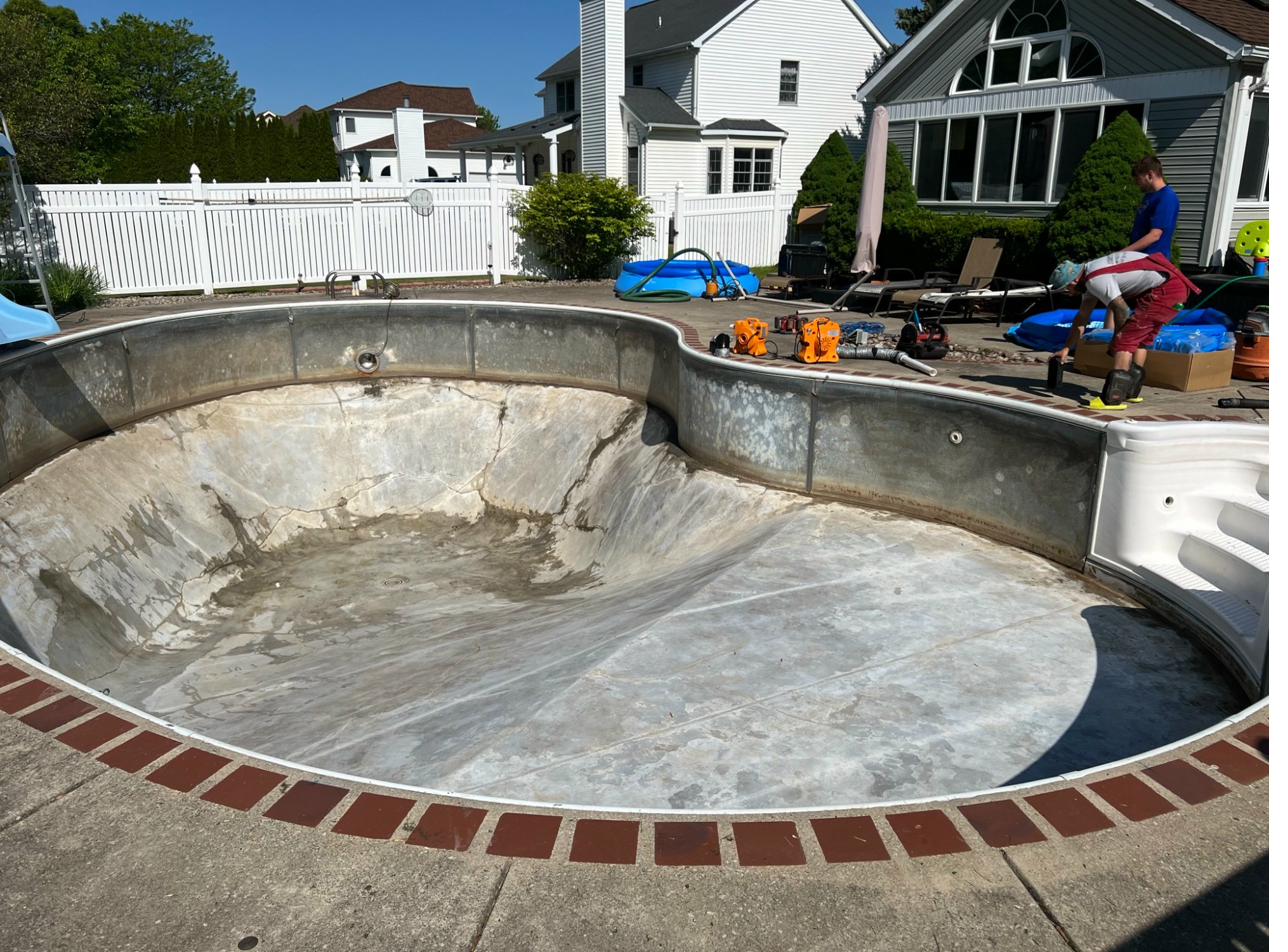 In-ground pool liner replacement